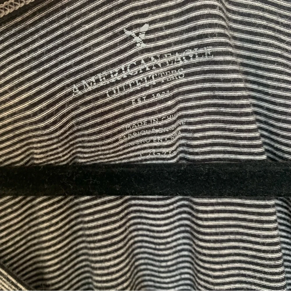 ✨3/$15✨ American Eagle Stripped Long Sleeve - Picture 7 of 7